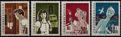 1960 - Allemagne Berlin 172-175 - Surtaxe pour les vacances des jeunes berlinois