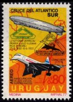 1977 - Uruguay Timbre du Bloc B33 - 1er vol Sudamericain par le Graf Zeppelin LZ 127