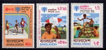 1979 - Bangladesh Timbres n° 135/137 - Année Internationale de l\'Enfant