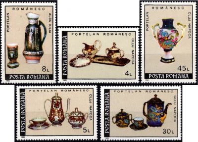 1992 - Roumanie n� 3986/3990 - Porcelaines