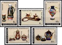 1992 - Roumanie n&deg; 3986/3990 - Porcelaines